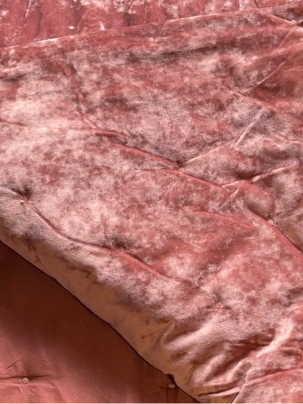 Plush Velvet Tufted Comforter - Dusty Rose